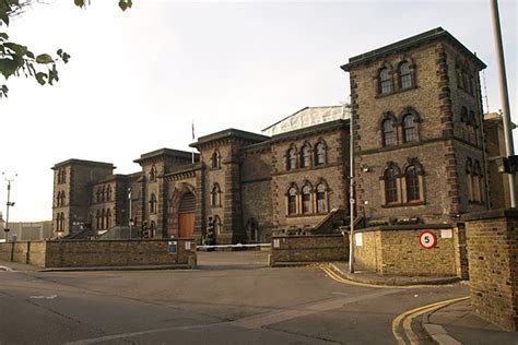 HM Wandsworth Prison - London - TracesOfWar.com