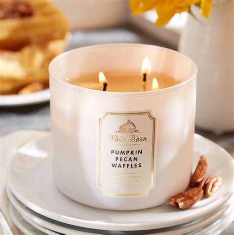 The 10 Best Fall Candles You Need in 2020 | Bath & Body Works