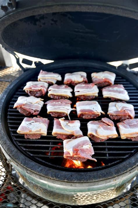 Venison Sliders {BBQ Bacon Cheeseburgers} - Out Grilling