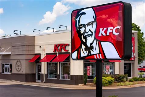 KFC Closes More Than Half Of Its 900 UK Outlets Over Lack Of Chicken - ACKCITY News