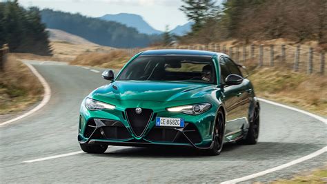 2021 Alfa Romeo Giulia GTAm Review - Automotive Daily