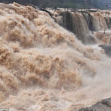 Hukou Waterfall: The Yellow Waterfall | Amusing Planet