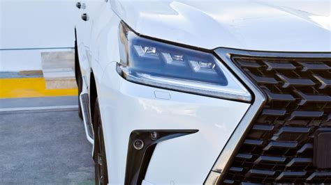 LEXUS LX 570 BLACK EDITION S 2021 - Atocars