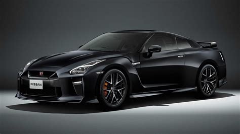 Prices and Specifications for Nissan GT-R Black Edition 2021 in UAE | Autopediame