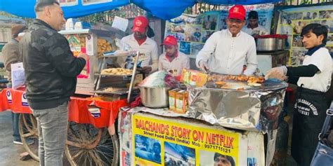 Mesmerizing Street Food of New Delhi - Memorable India BlogMemorable ...