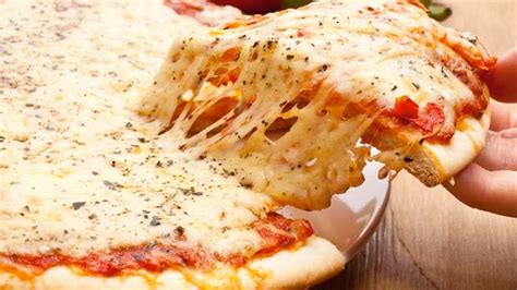 Mozzarella best cheese for pizza, according to scientific study | Fox News