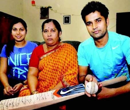 Vinay Kumar (Cricketer) Height, Weight, Age, Wife, Biography & More » StarsUnfolded