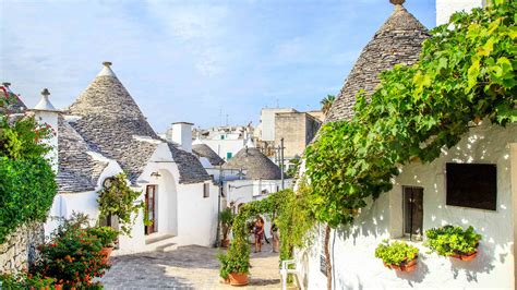 See the trulli houses of Alberobello | A&K Villas