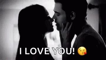 Kiss Love GIF - Kiss Love Couple - Discover & Share GIFs