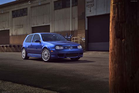 2002 Volkswagen Golf R32 - Stunning HD Photos, Videos, Specs, Features & Price - DailyRevs