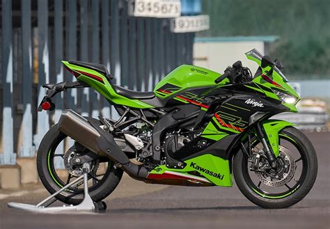 Kawasaki Ninja® ZX™-4RR | Motorcycle | Race-Ready Performance