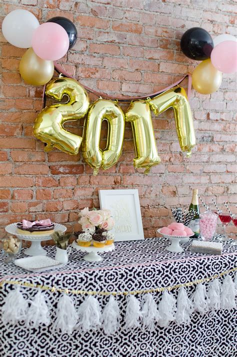 5 Easy New Year's Eve Party Ideas