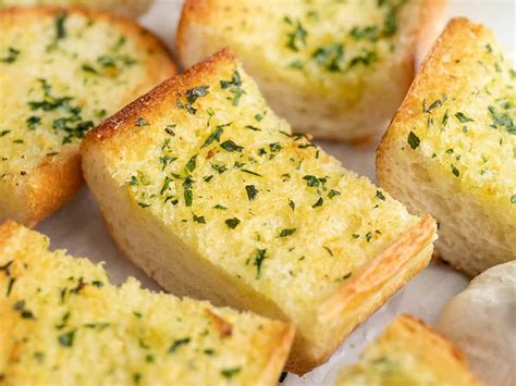 Homemade Garlic Bread - Cook Good Recipes