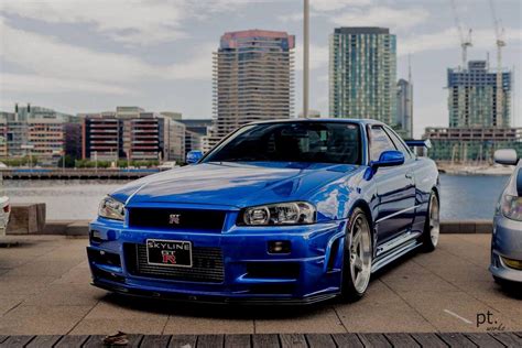 Stunning blue Nissan Skyline GTR34 – Cars Club