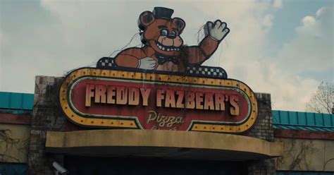 Five Nights at Freddy’s Is Now Accepting a Night Guard For Those Who Dare to Call