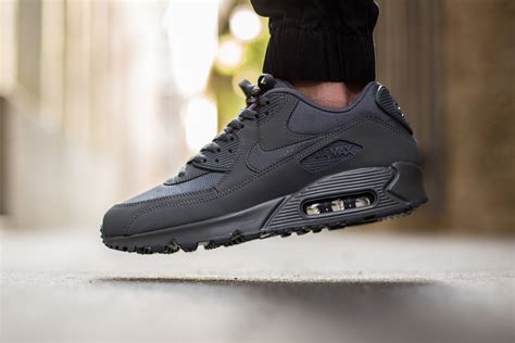 Nike Air Max 90 Essential Dark Grey - Sneaker Bar Detroit