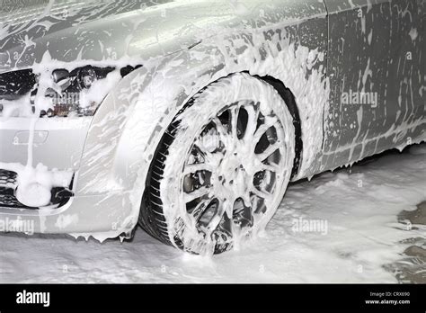 car wash detailing Stock Photo - Alamy