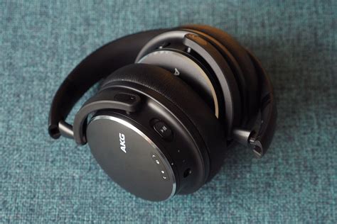 AKG Y600NC review: Supremely comfortable over-ears