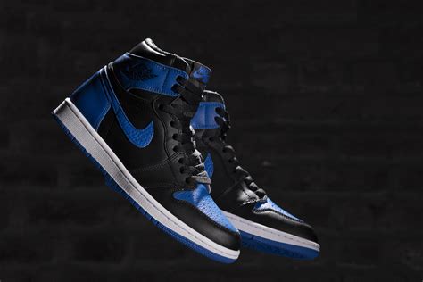 Air Jordan 1 Retro High OG Royal 2017 - Air 23 - Air Jordan Release ...