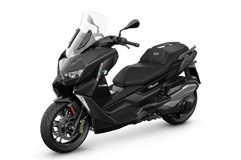 BMW presents the new 2021 C 400 X and C 400 GT Scooters in Europe