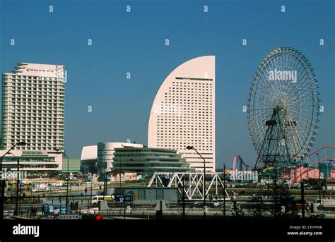 Japan, Yokohama, Minato Mirai 21 Complex, Pan Pacific and ...