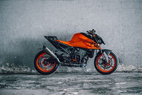 KTM 990 Duke Unveiled - Specs| Features| Images - DriveSpark News