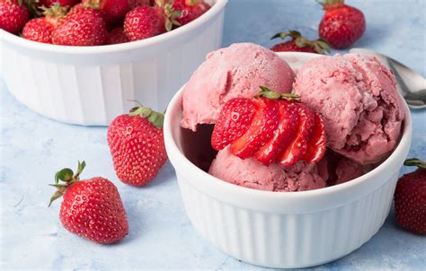 Fresh Vegan Strawberry Ice Cream - A Plantiful Path