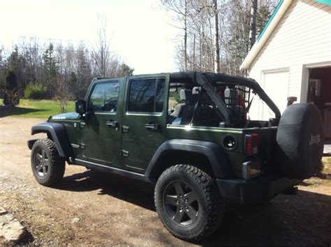 Paint jeep wrangler wheels black