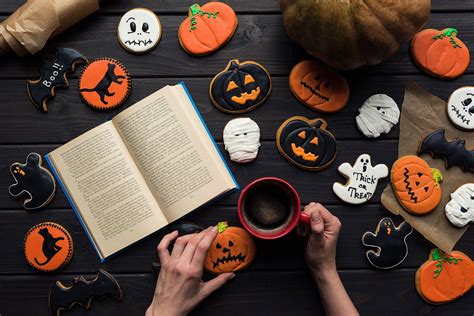 The Best Halloween Book List: For a Creepy Night In