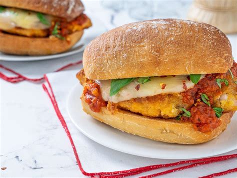 Chicken Parm Hero Recipe and Nutrition - Eat This Much