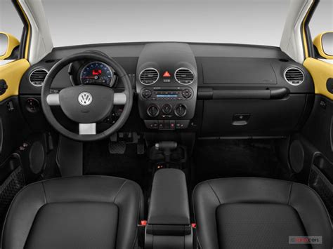 2010 Volkswagen New Beetle: 11 Interior Photos | U.S. News