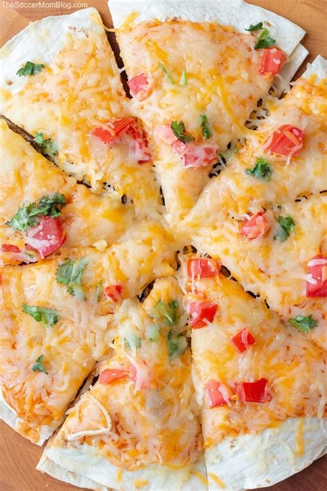 Copycat Mexican Pizza Recipe | The Soccer Mom Blog