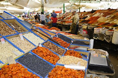 Bishkek - Osh Bazar, Spices (2) | Osh | Pictures | Kyrgyzstan in Global-Geography