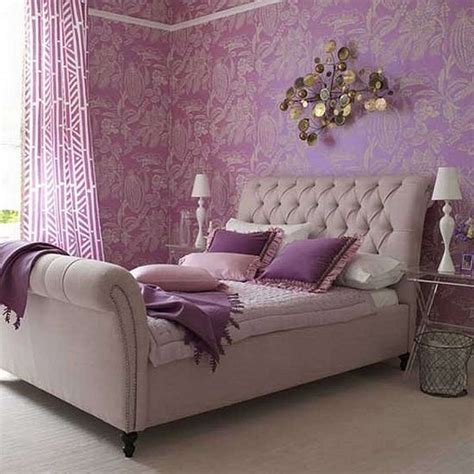 Tips and Photos for Decorating the Bedroom With Lavender