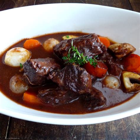 Aprés-Ski Menu: Beef Bourguignon – TasteFood