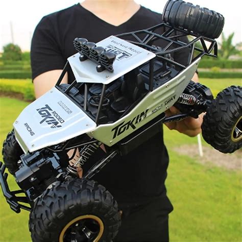 Remote Control Truck Large 4WD Waterproof Remote Control RC Car, 2.4G Off-Road Rock Crawler ...