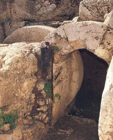 How Was Jesus’ Tomb Sealed? - Biblical Archaeology Society