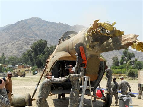 Airmen respond, help recover crashed Afghan Mi-17 > Air Force > Article Display