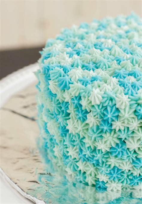 12 Quick and Easy Cake Decorating Ideas - 24/7 Moms