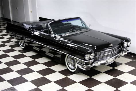 1963 Cadillac Convertible Series 62, restored from frame up