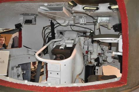 M4 Sherman cutaway turret, interior pics - MILITARY VEHICLES - U.S. Militaria Forum