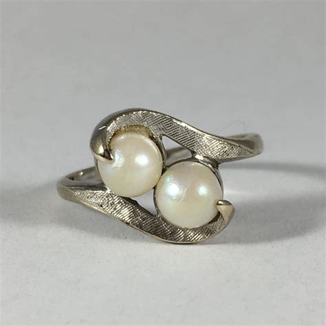 Vintage Pearl and Gold Ring. Two Pearls set in 10k White Gold. Estate Jewelry. June Birthstone ...