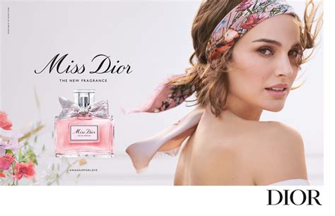 Miss Dior Multichannel Fragrance Launch Wows London at Piccadilly Circus | LEAP