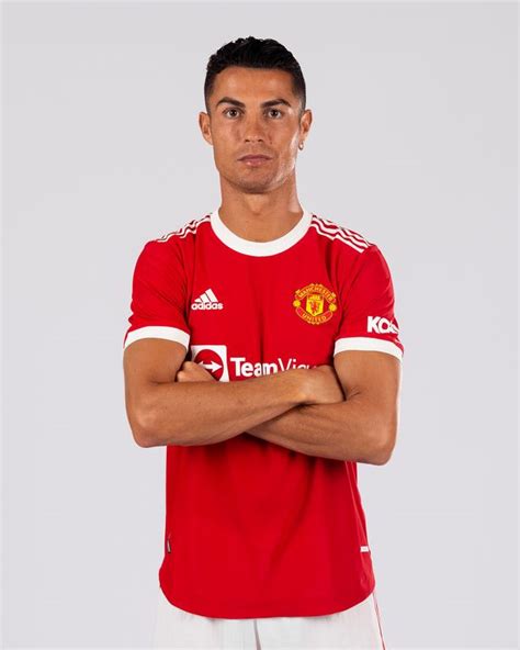 Cristiano Ronaldo pictured in Man Utd kit for first time since his return