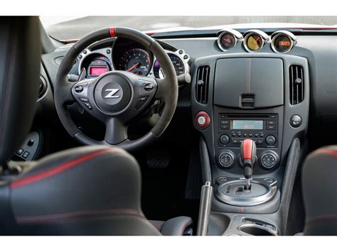 2020 Nissan 370Z: 73 Interior Photos | U.S. News