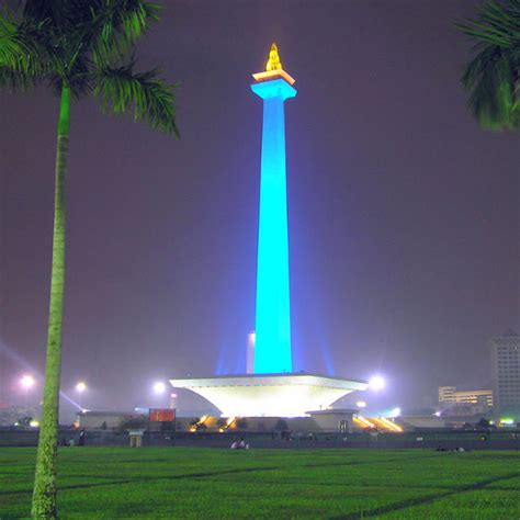 5 Self-Guided Walking Tours in Jakarta, Indonesia + Maps