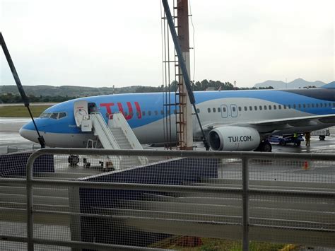 OurTravelPics.com :: Travel photos :: Series kos :: Photo 856 :: Our TUI airplane at Kos ...