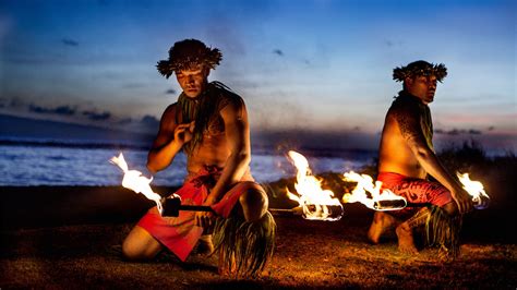 The Samoan Fire Knife Dance - Old Lāhainā Lū'au