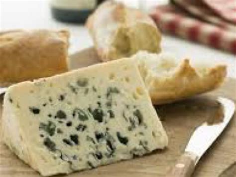 Roquefort cheese Nutrition Information - Eat This Much