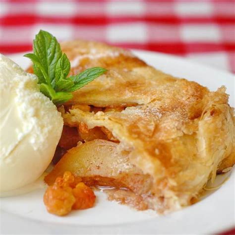 Easy Bakeapple Peach Strudel - Rock Recipes